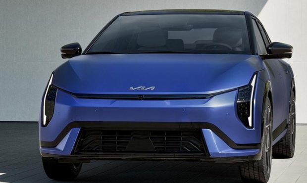 Kia EV4 در حال بدست آوردن مدل های AWD و GT است Kia EV4 در حال بدست آوردن مدل های AWD و GT است