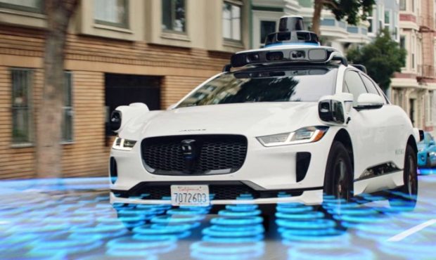 Waymo و Toyota برای به چالش کشیدن تسلا در مسابقه اتومبیلرانی خود رانندگی می کنند Waymo و Toyota برای به چالش کشیدن تسلا در مسابقه اتومبیلرانی خود رانندگی می کنند